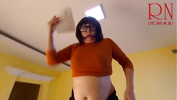 GROW LIKE TOWER. Giant secretary office. manager very surprised height.