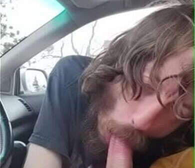 Sucking buddy lunch time