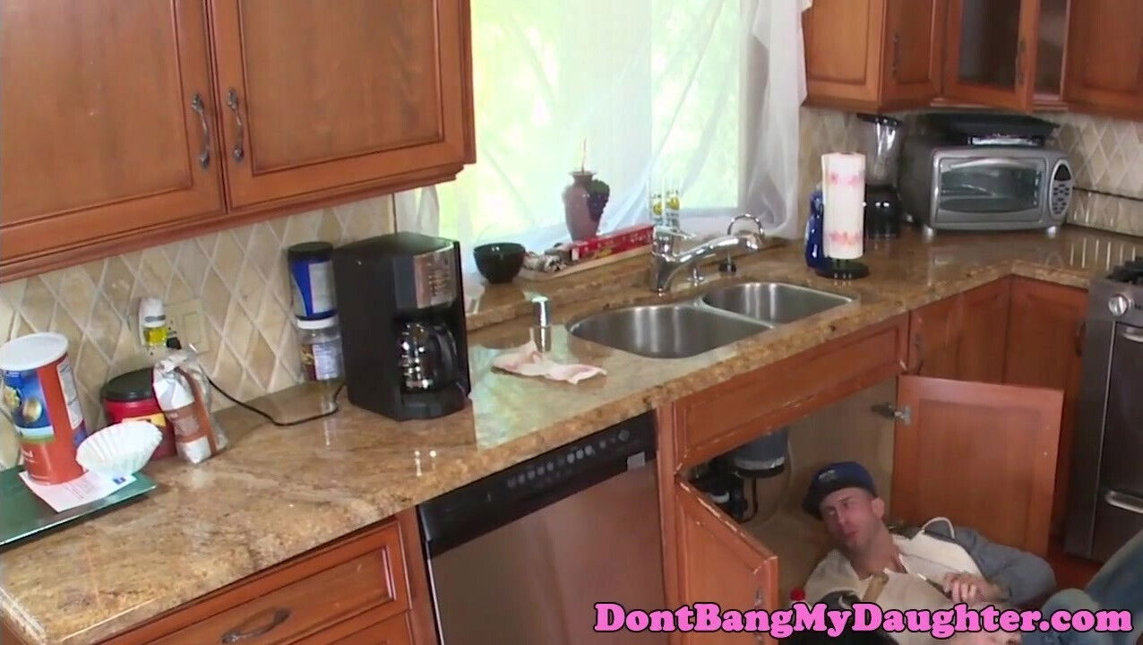 Amateur teen doggystyled by older plumber guy