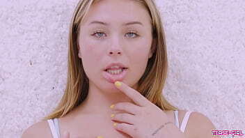 OMG this Teen is SO hot!