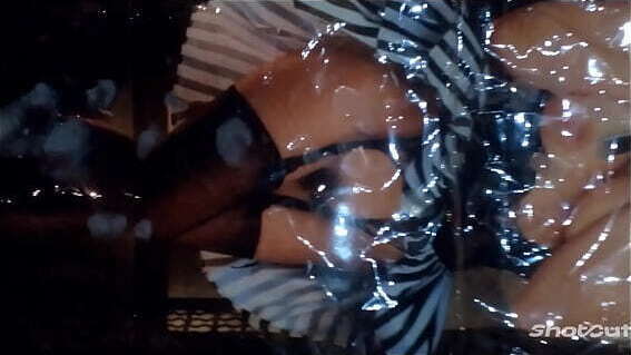 Eyaculaciones sobre chicas revistas