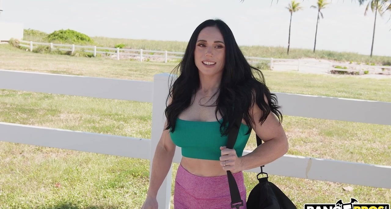 Brunette chick gets fucked hard Vanessa Arizona