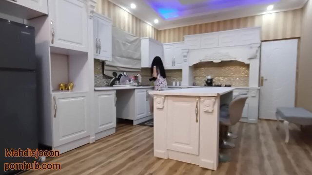 ایرانی ع.م..ه حشریم وقتی خونه نبود ترتیبشو میگه میخوام مکالمه