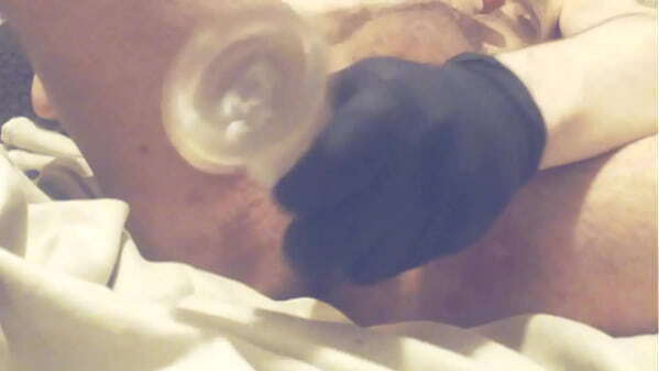 This str8 goes Gay4Pay make ends meet AirBNB