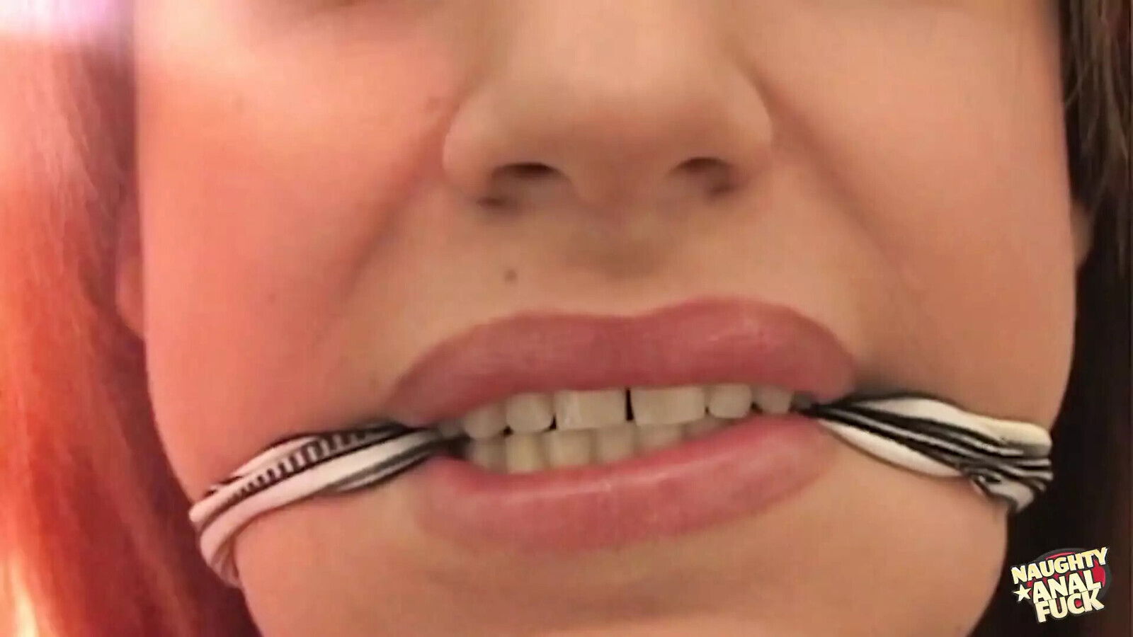 Brunette Bangg Loses Pantyhose Loosens Asshole Before Having Hardcore