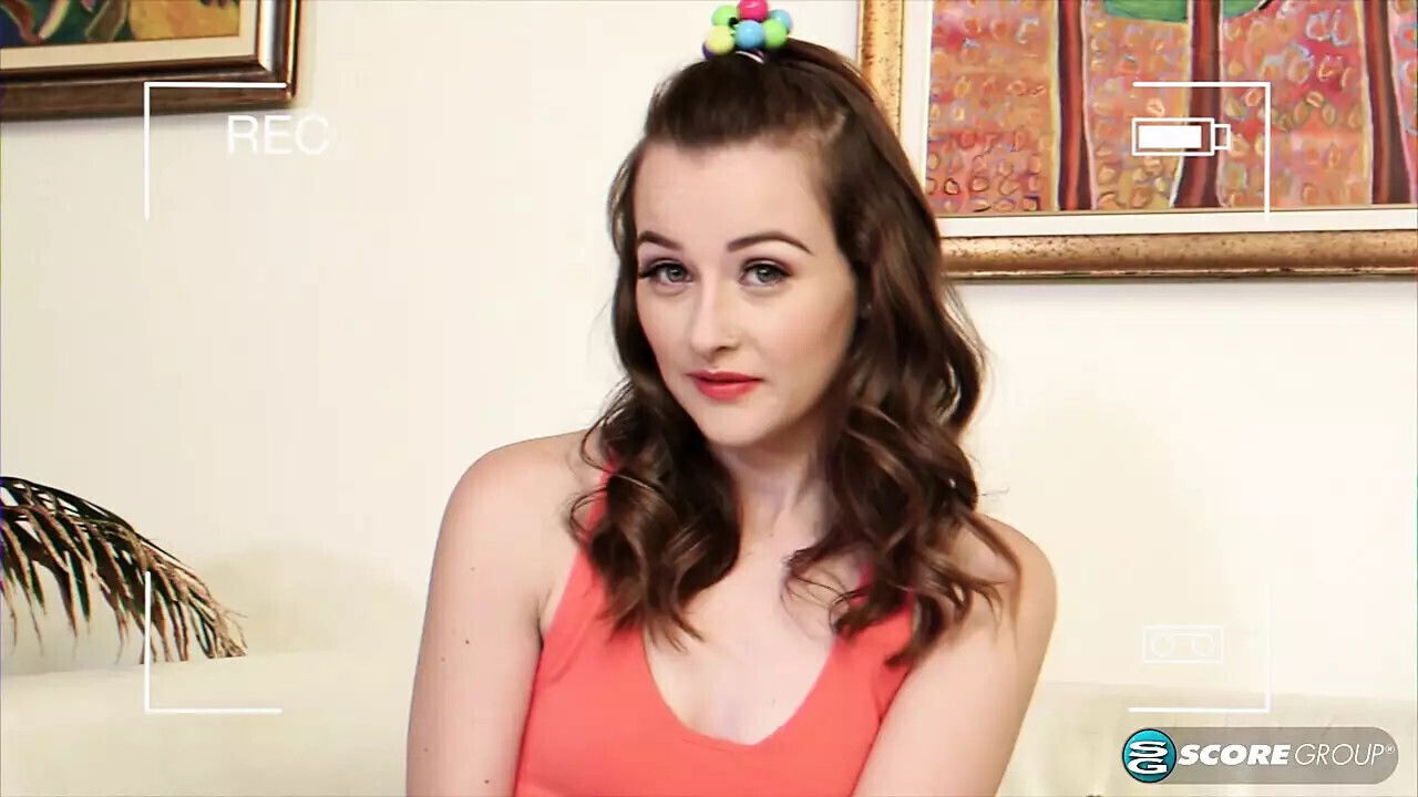 Cheerleader Danni Rivers Masturbates Make Team