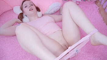 My step-daughter almost finished having sex with step-daddy for the first time