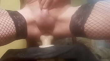 CON LA PARRUCCA DELLA PUTTANELLA MI SFONDO LA FIGA PEGGIO DI LORO PUTTANE,,,,SICURAMENTE SI FANNO SCOPARE ,, ALLA FESTA,,,