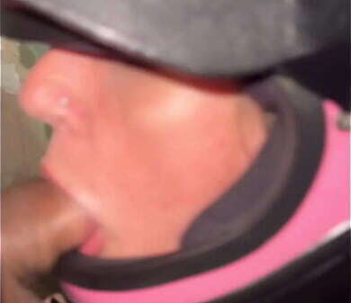 Chamei Uber moto feminina parou bera estrada chupar pinto safada quis aventura diferente Video completo sheer!