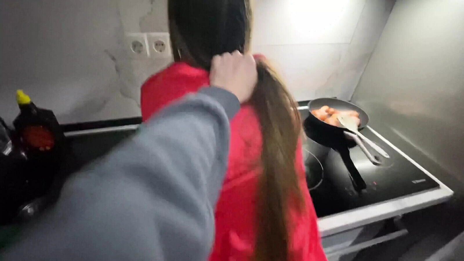 Fucking stepsister kitchen while cooks dinner