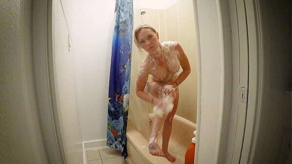 Kristi Love hottie wild shower