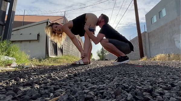 Public Pussy Eating &amp_