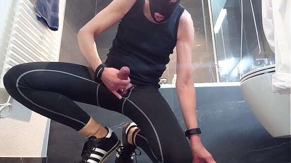 Wank yoga pants sneakers