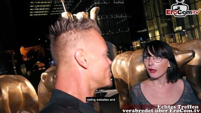 Deutsche Studentin macht blind date öffentlichkeit