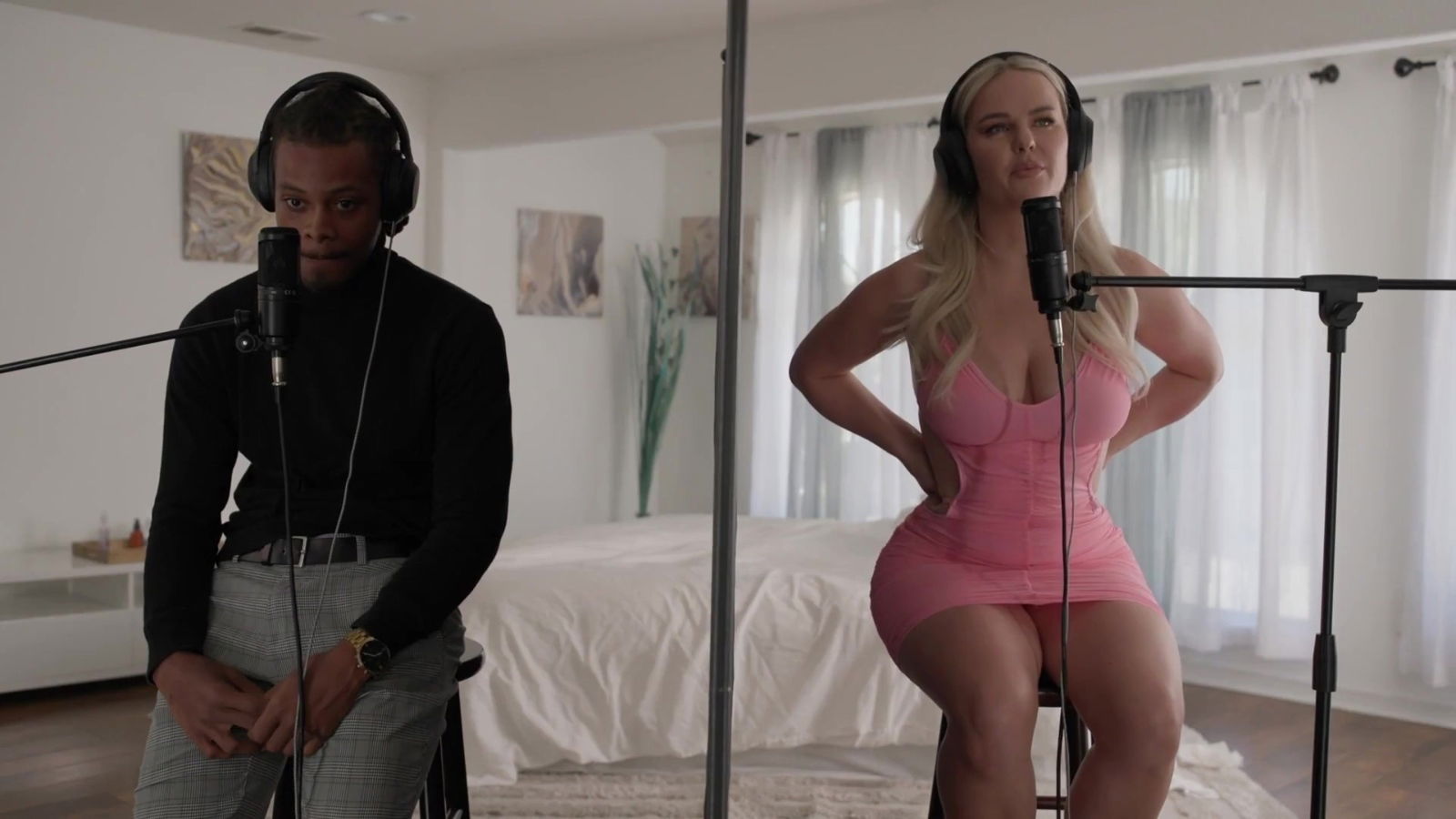 Belessa's blind fuck date with PAWG Chris