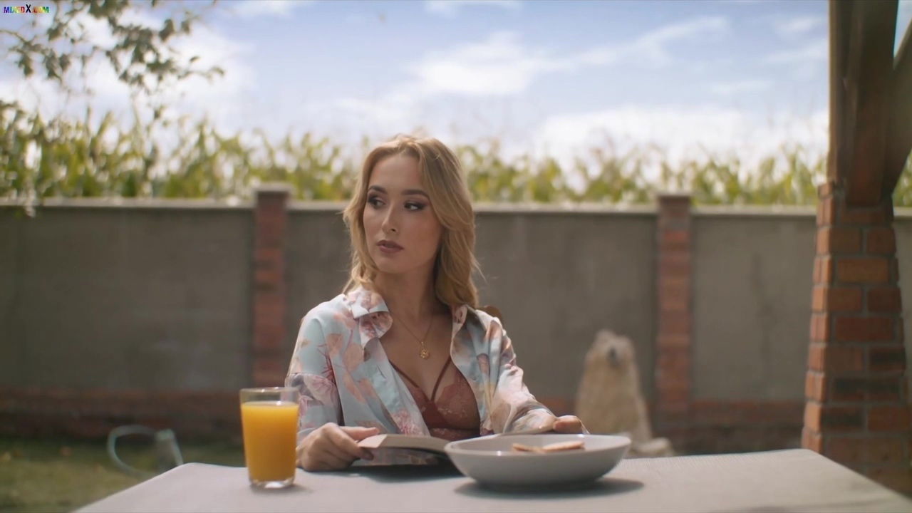 Amirah Adara, Lin, Kelly Collins Whispers Betrayal