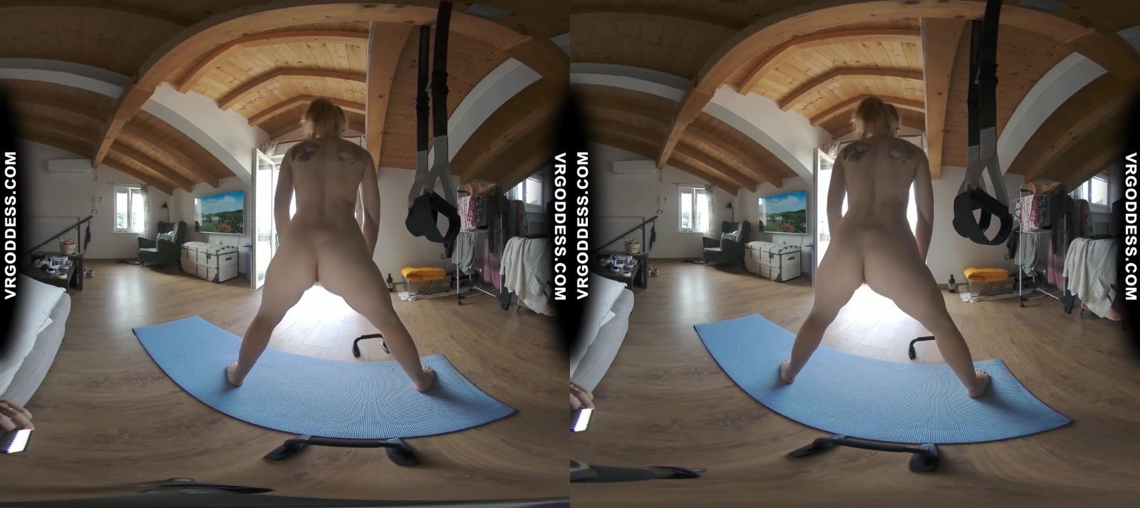 Sporty Ginger Lea On Vacation Working Out Naked