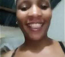 Henriette se touche pour moi