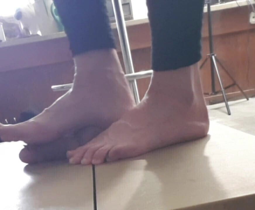 playing with husband under cockbox