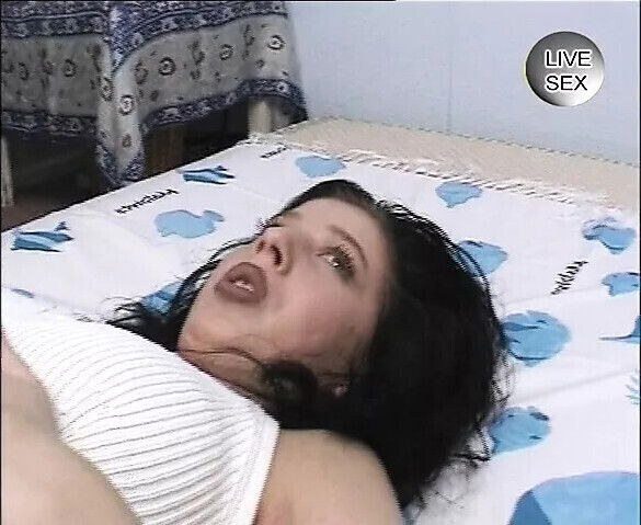 Teen massiert Nivea Creme Ihre Fotze