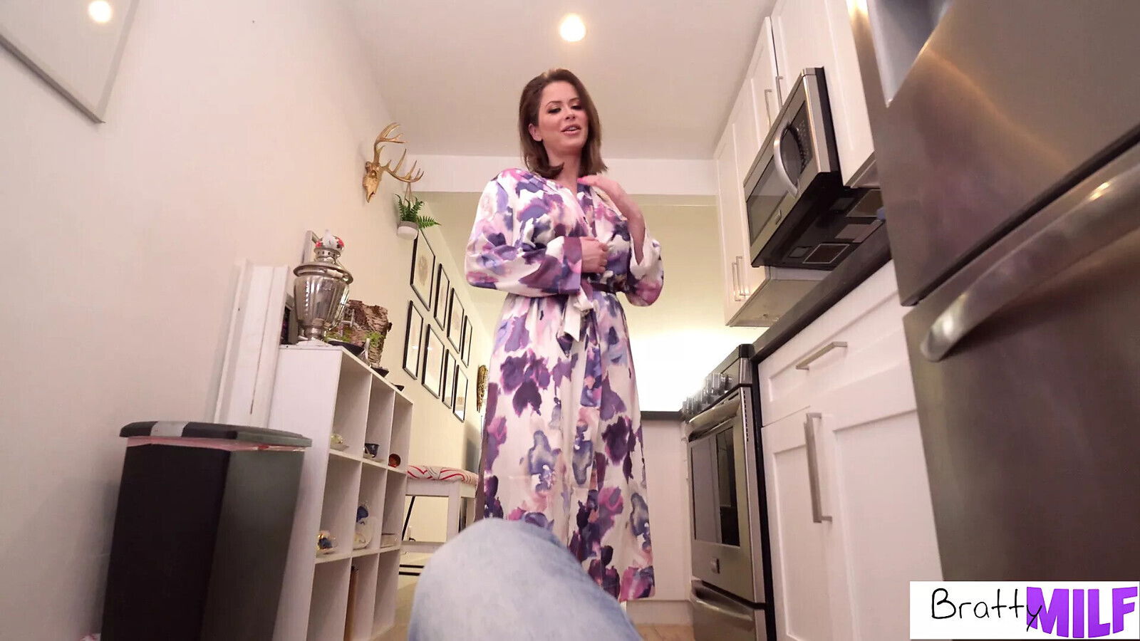 BrattyMilf -Big MILF Emily Addison Gives Ride