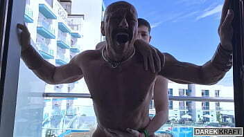 BALCONY FUCK FULL PUBLIC VIEW