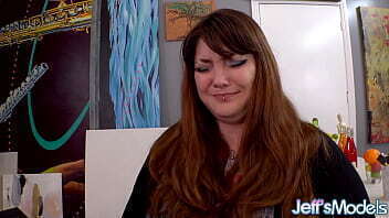 Cute Chubby Painter Chelsea Dagger Seduces Hung Model