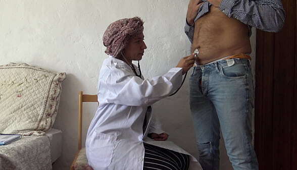 Turkish doctor SHOCKED when patient shows