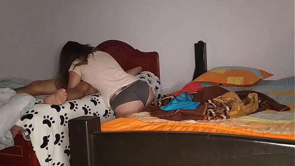 Sharing room with horny stepsister ends fucking middle night