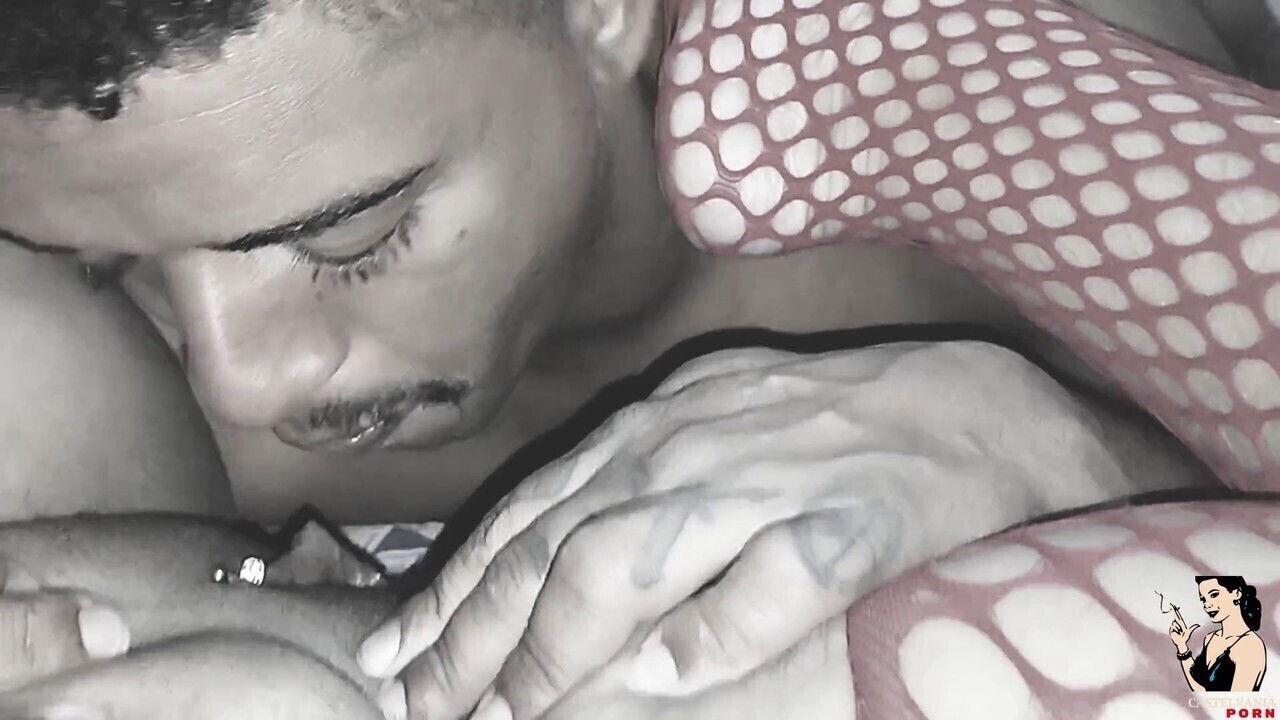 Wake blowjob from Paty Angel married boss