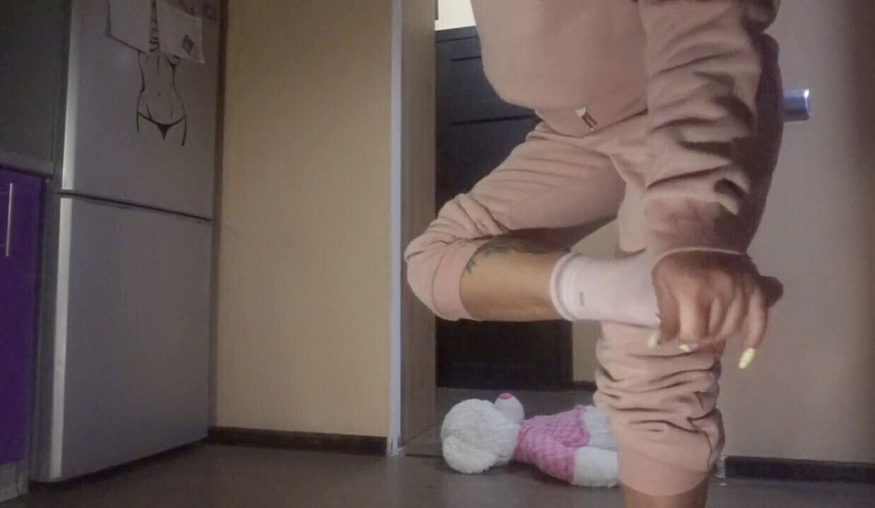 Mistress Nadya Zabava delivers brutal ballbusting session slave husband