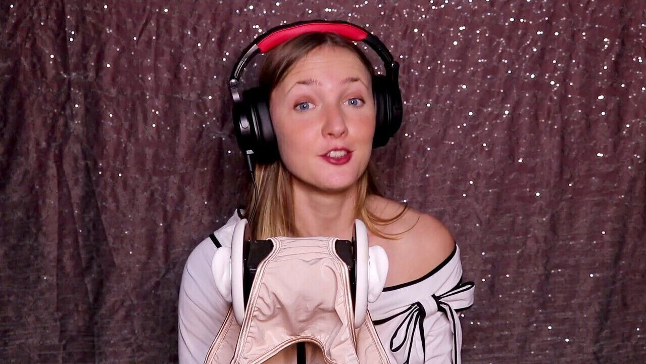 Olivia's Kitchen (Chapter ASMR foot domination Wives Club (Ballbusting)