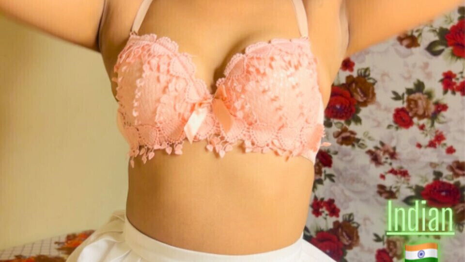 Girlfriend friend fuck Indian pussy give very blowjob Filling good Indian girl pussy fucking