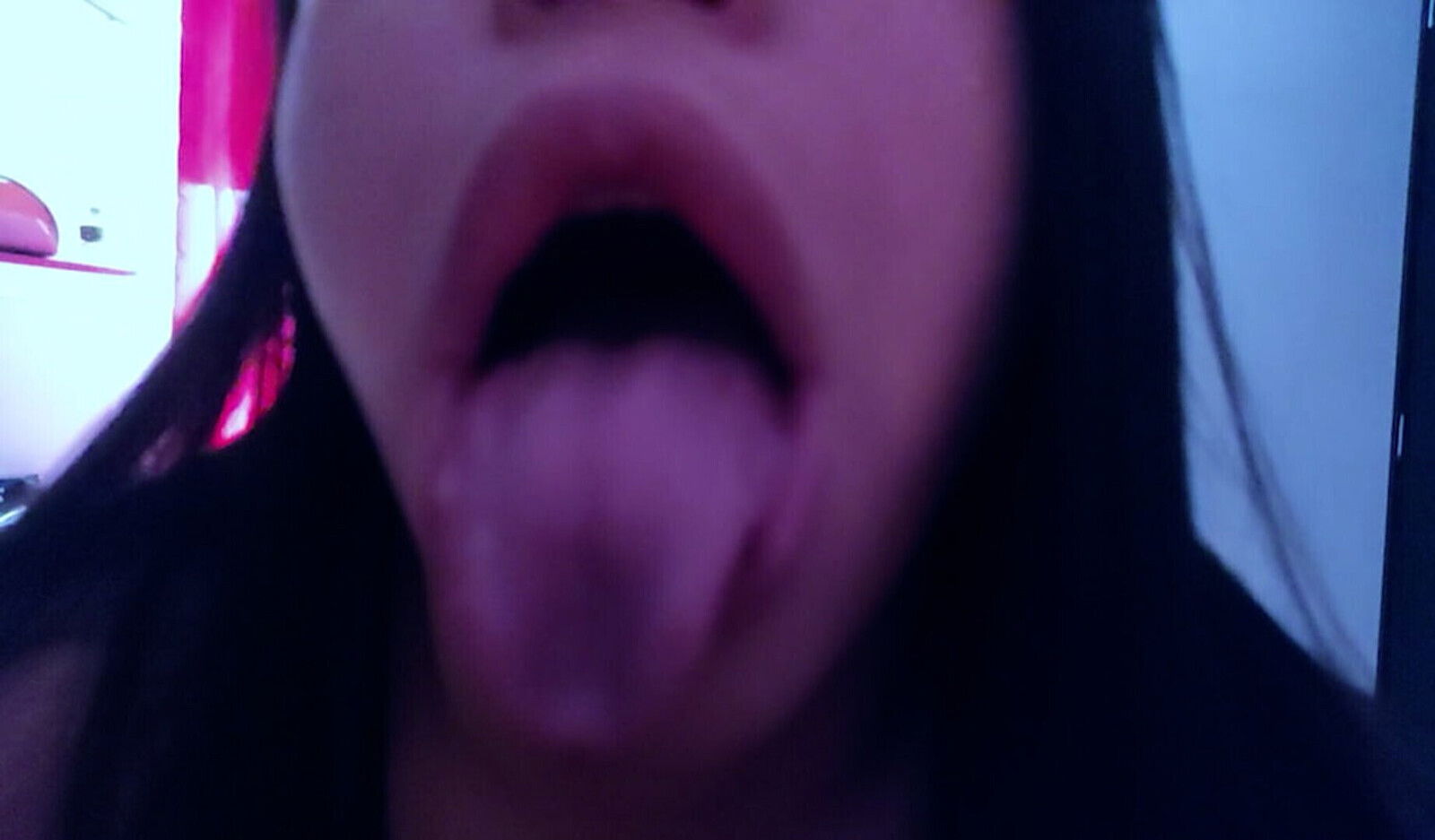 Look daddy! swallowed all!