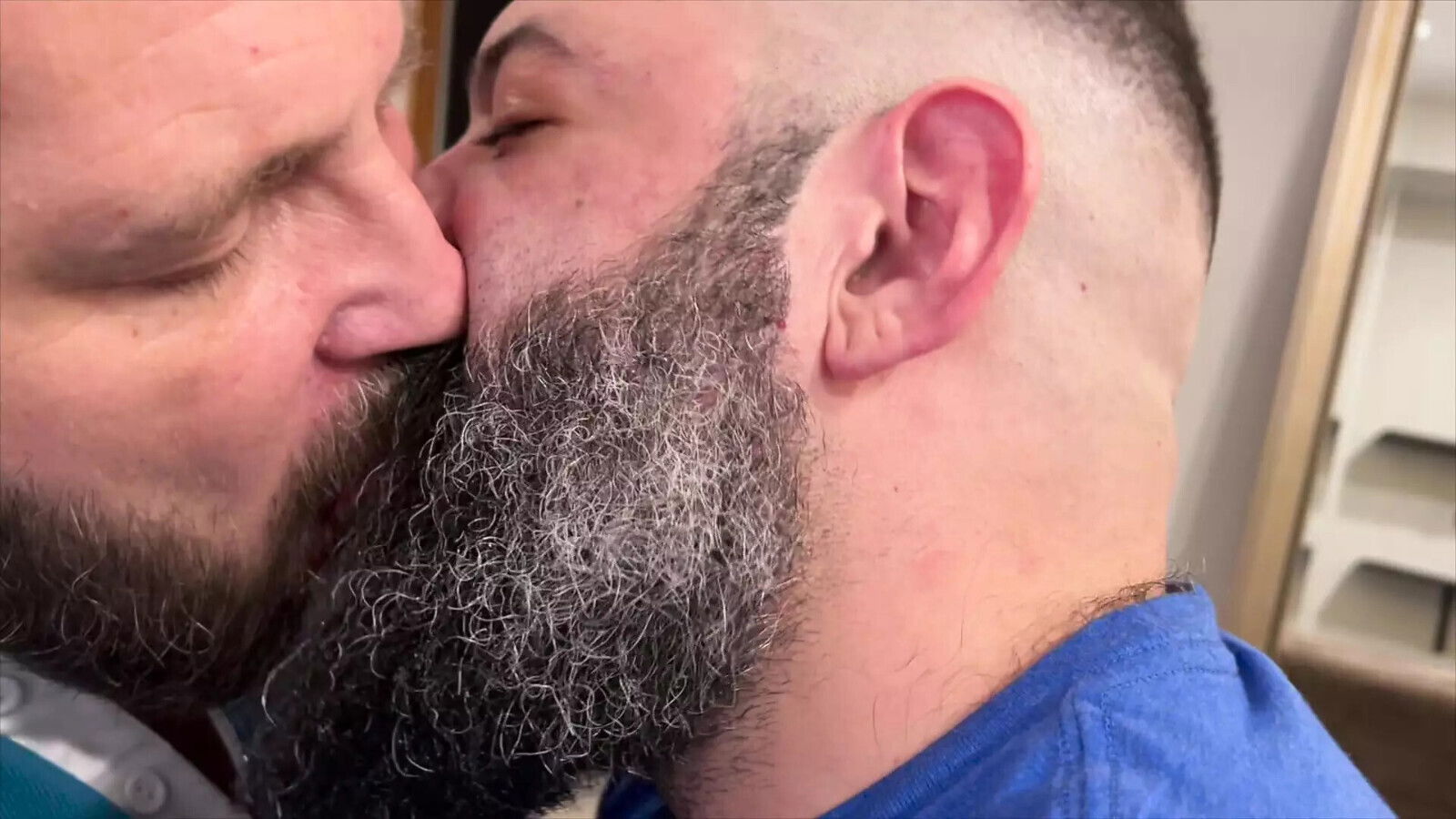 Hairy Buds Explore each others Bodies