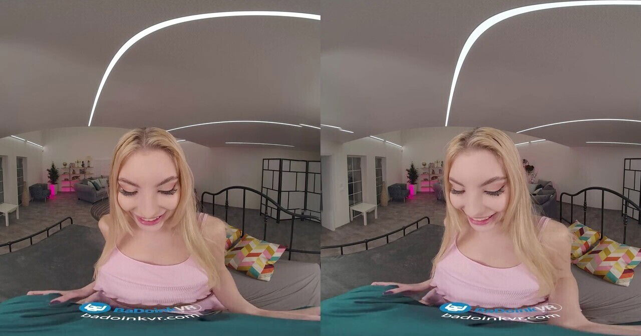 Sylvia Buntarka, Natural Teen, Enjoys Pillow Fight Before Hardcore Action