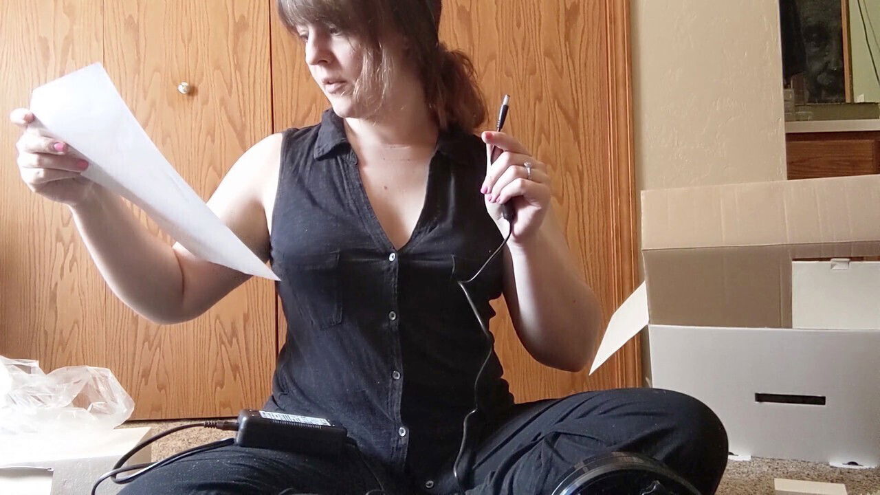 Unboxing powerful thrusting machine from Johnson some kinky fun!