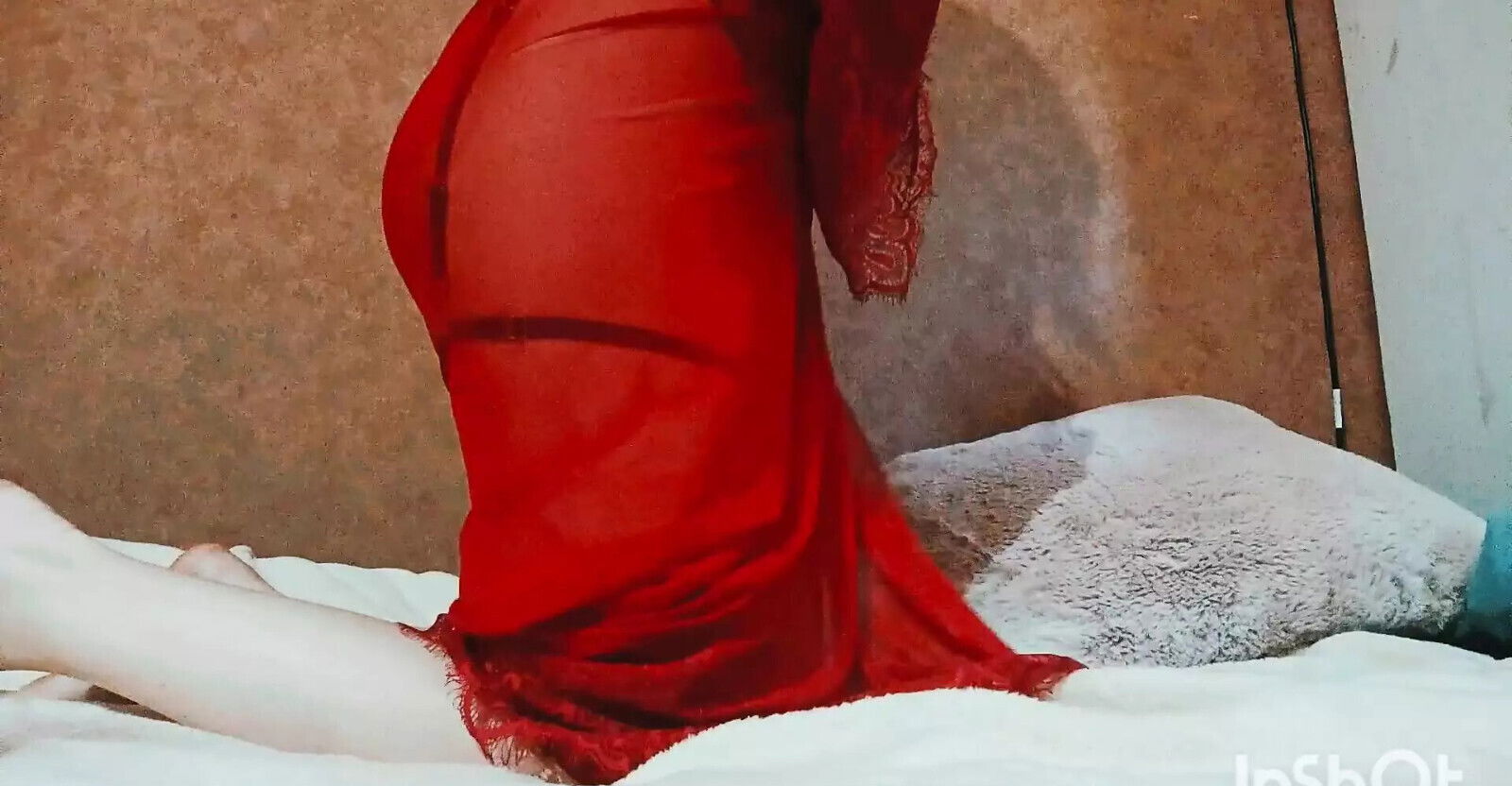 Redhead masturbation with womanizer dildo