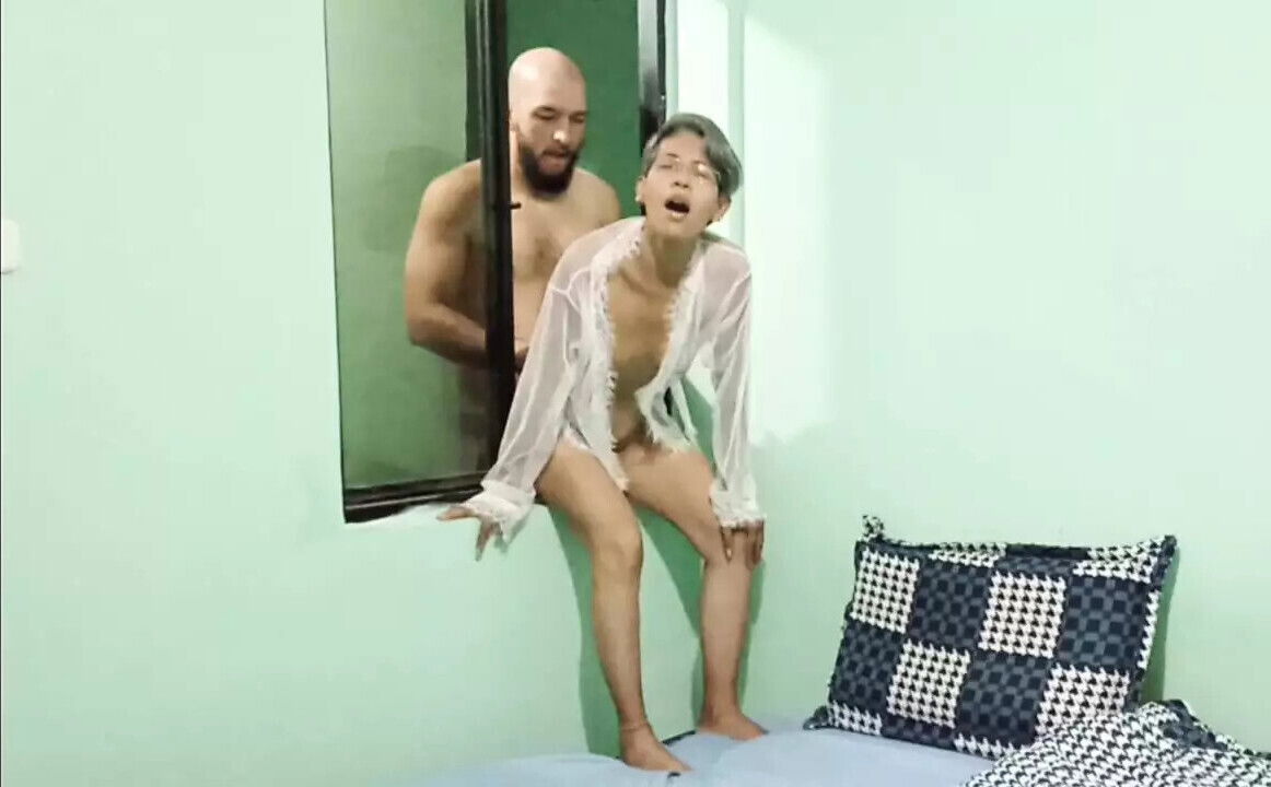 stepbrother watches while masturbate give delicious blowjob until swallow delicious milk.