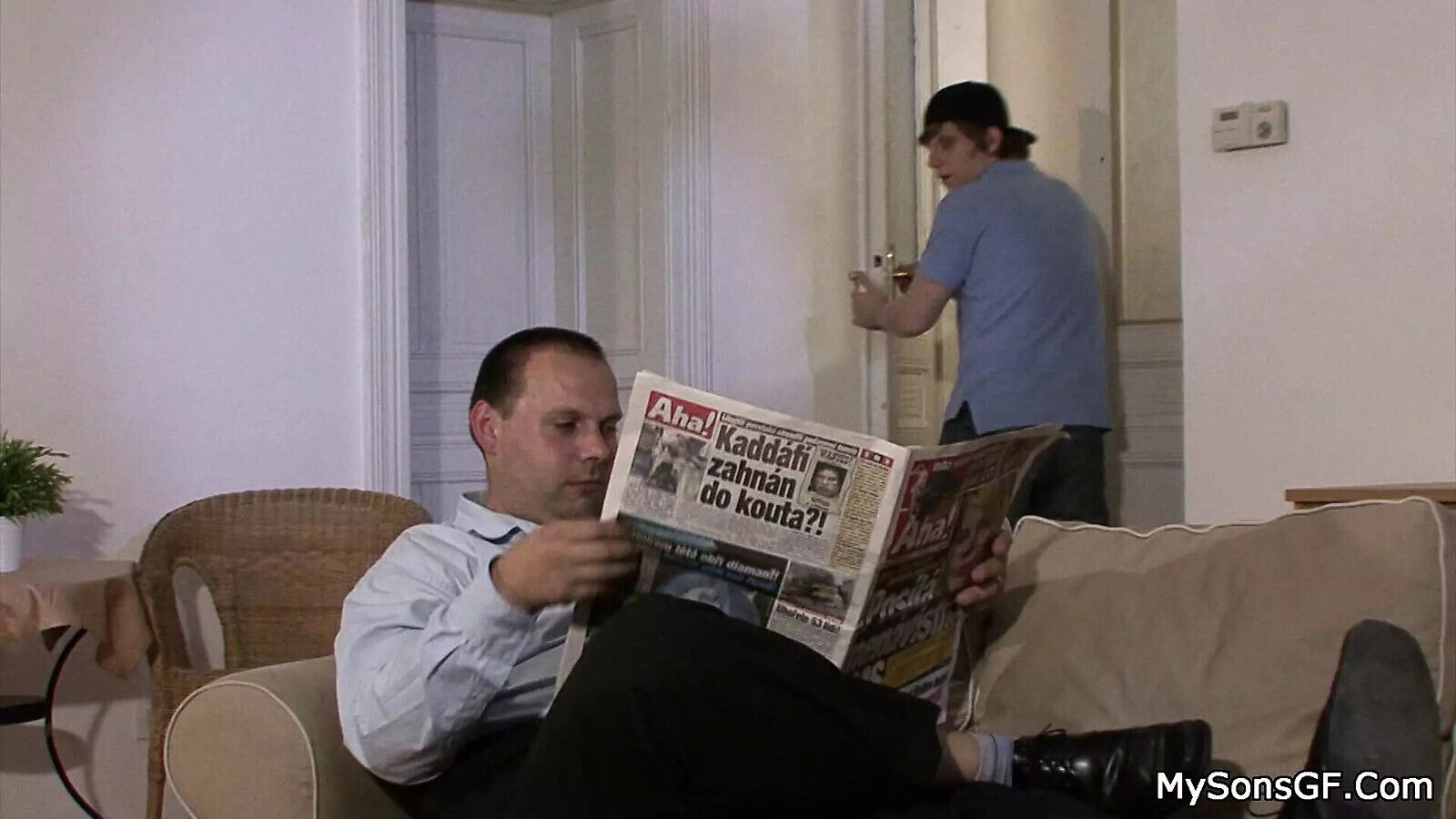 Brunette teen cheats with