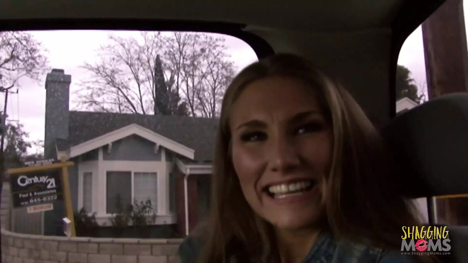 Horny MILF wears underwear when she's hunt