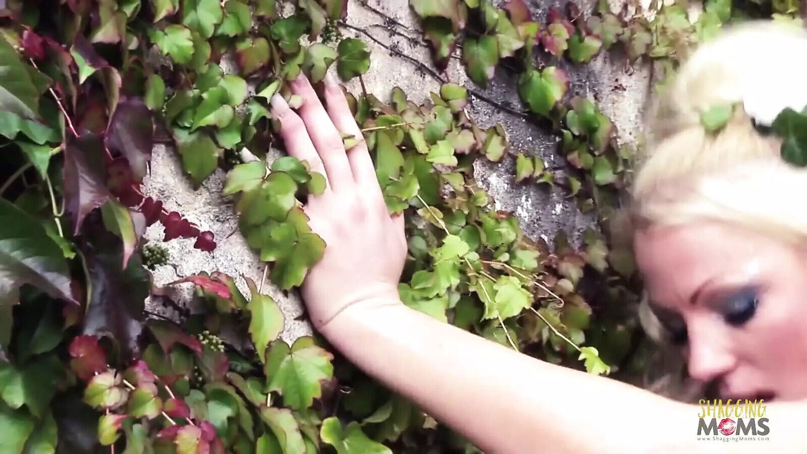 sixty precisely what blonde milf pixie with fake boobs craved