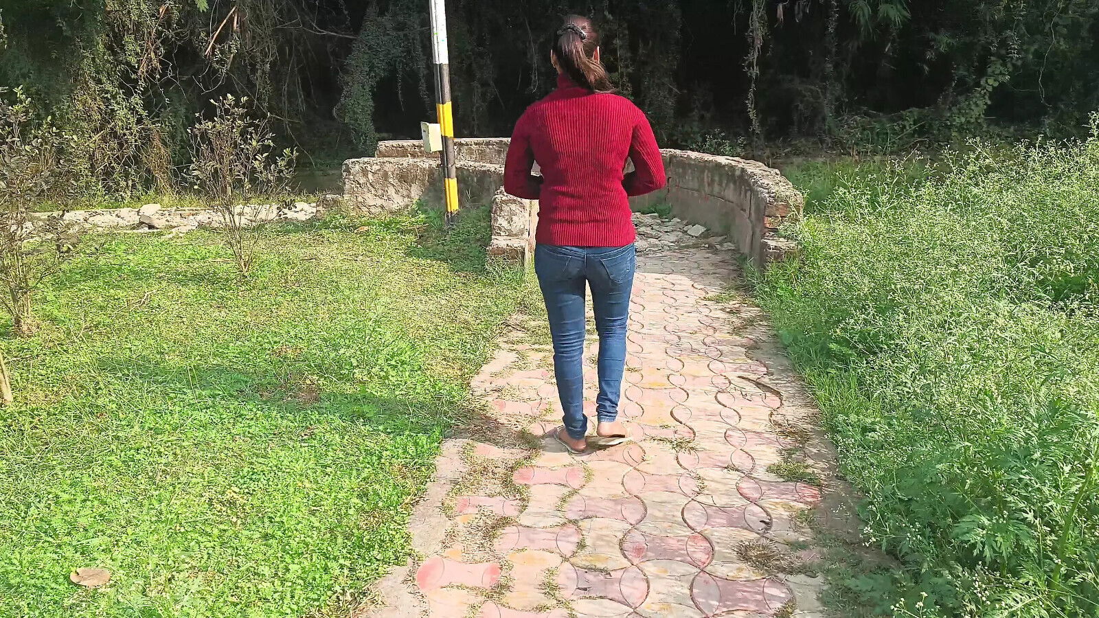 Indian desi girlfriend outdoor park bulakar muhe choda clear dirty audio yers girlfriend fuck mouth