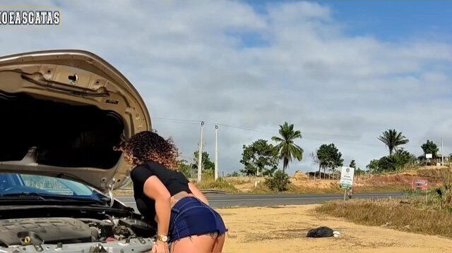 woman gives blowjob fucks without condom with nice helps with broken