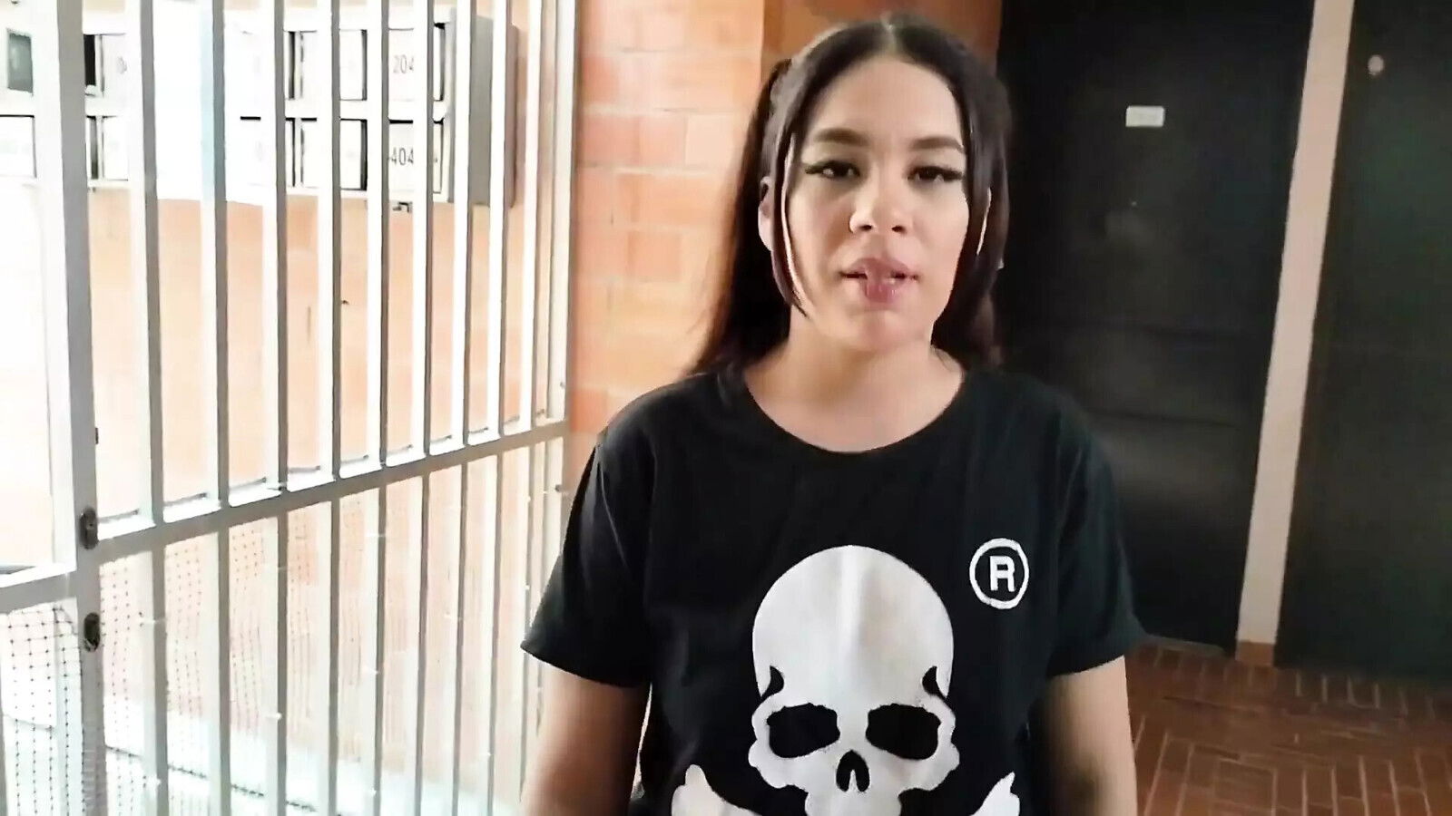 does older stepmother suck stepson's huge cock? Oral Creampie