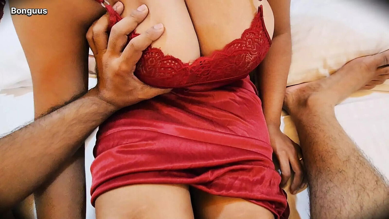 Fucking Wife Honeymoon Night Pussy Creampie Dripping Pussy