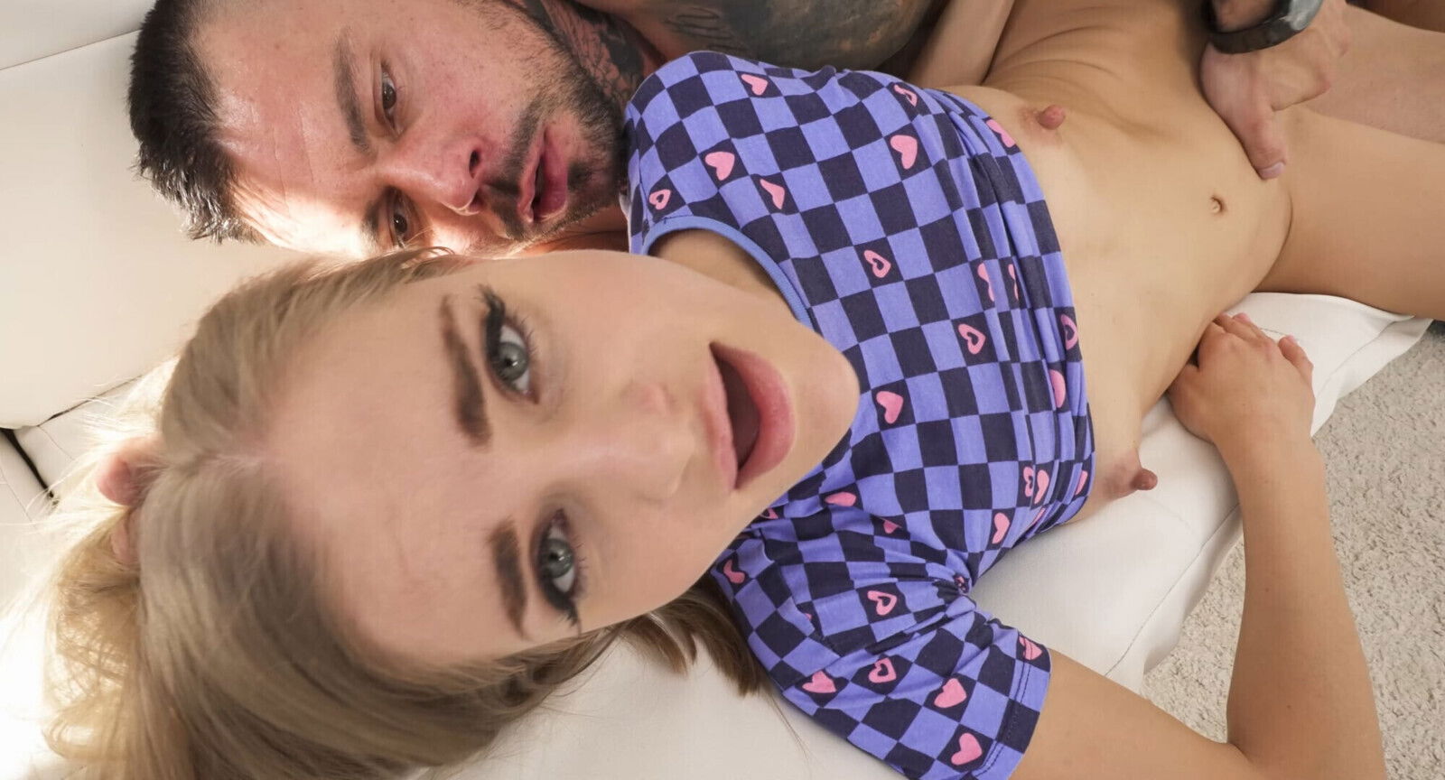 Fibi Euro goes 100% Hardcore