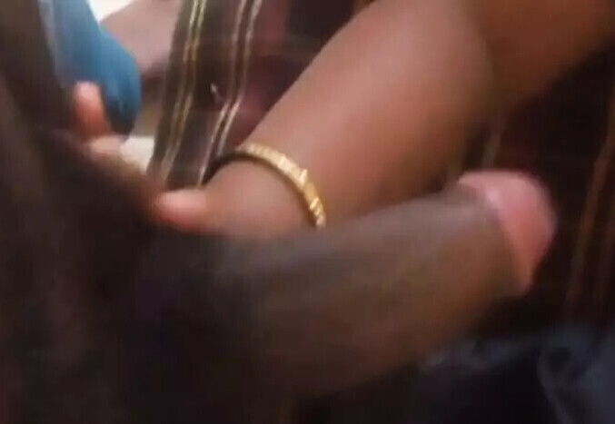 Pados ki bhabhi ne ghar bulak mast chudayi ki hindi audio