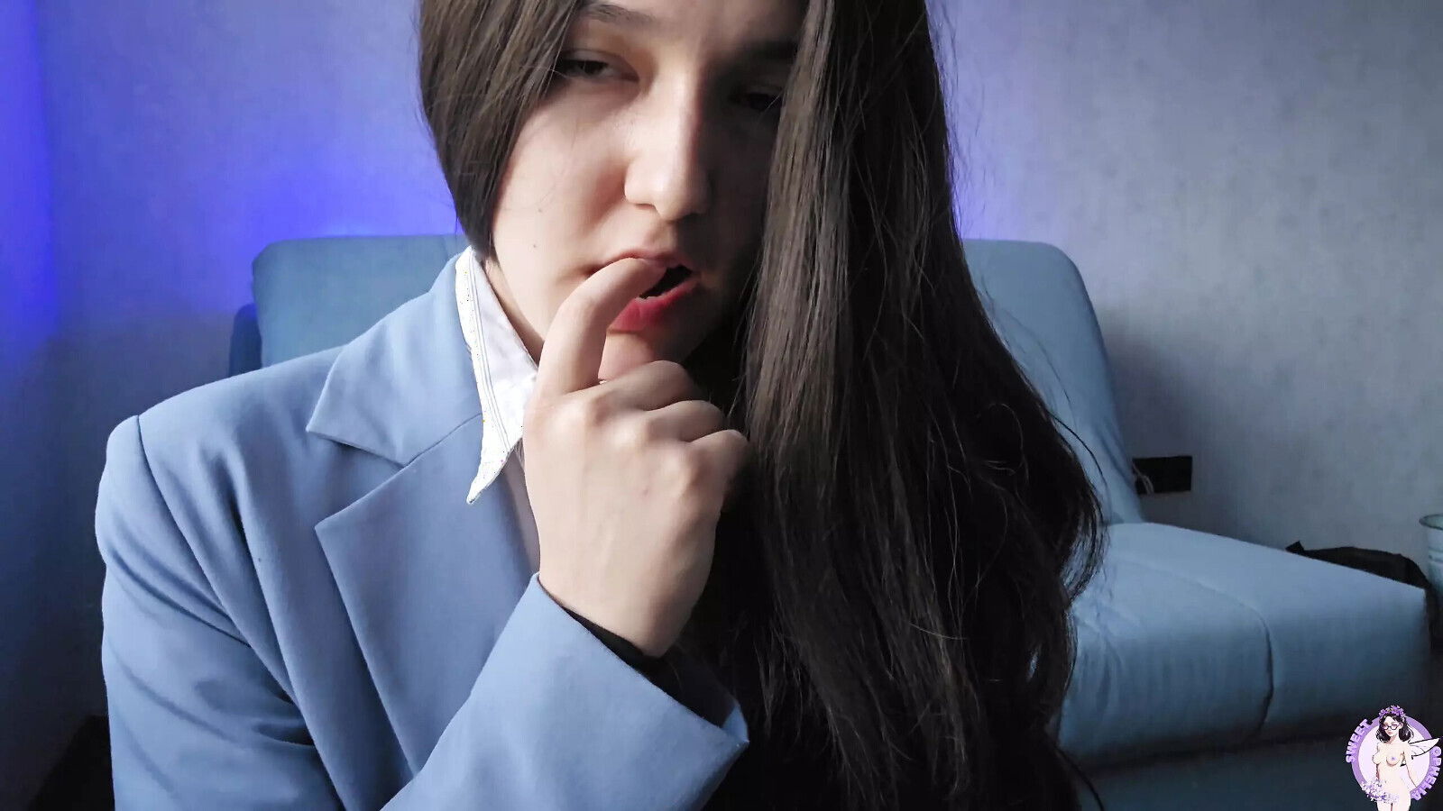 Secretary, Coming Home From Work, Shows Body Masturbates