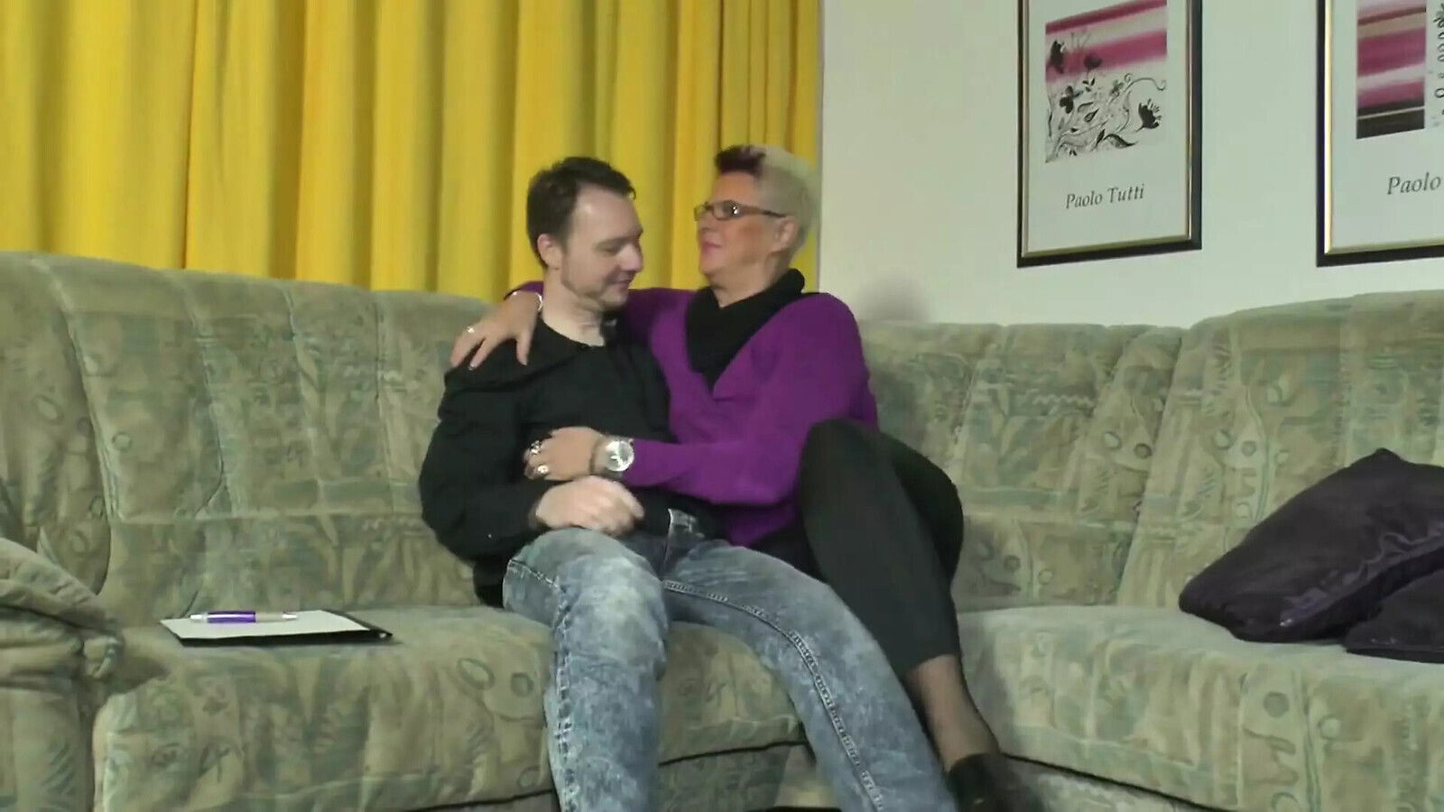 mature gets hairy pussy fucked until cumshot